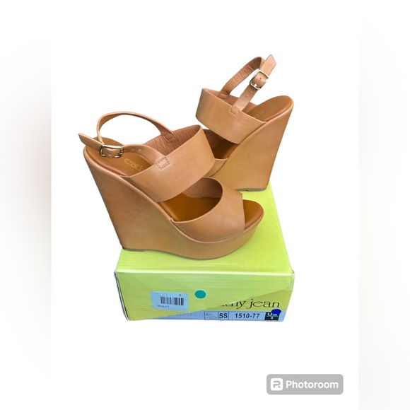 Cathy Jean High Wedges Sz. 5 NIB Camel - Picture 3 of 4